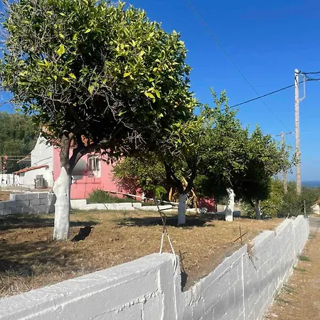 Traditional House * Ratzaklíon